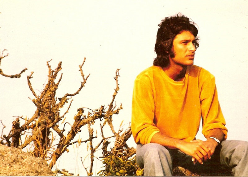 Le chanteur franco-israélien Mike Brant fait partie de la longue liste des musiciens qui se sont suicidés sur fond d'épuisement professionnel et de déboires sentimentaux.